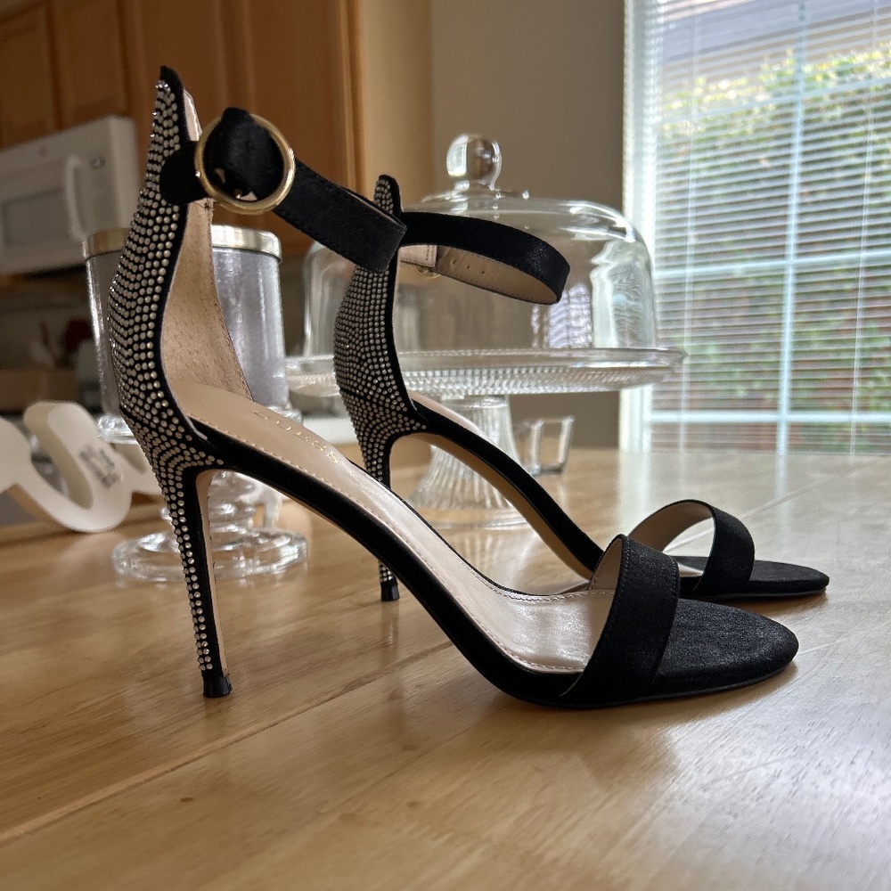 Guess: crystal embellished heels NWOT